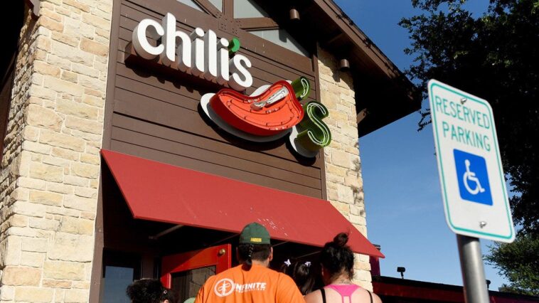 chili’s-goes-viral-after-roasting-fast-food-prices:-‘why-let-them-play-you-like-this?’