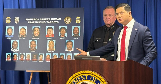 federal-and-local-cops-raid-sex-trafficking-district-in-los-angeles
