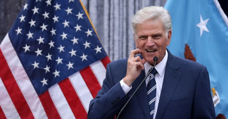 franklin-graham-gives-mcdonald’s-‘free-advice’-on-how-to-‘bring-happy-customers-back’