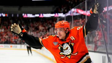 ducks-make-$90-million-leo-carlsson-decision-after-jaw-dropping-flyers-offer-sheet