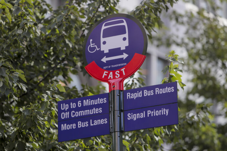 nyc-pols-blast-mamdani’s-$800m-‘fast-bus’-plan,-worry-it-means-danger-for-pedestrians