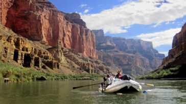 mystery-illness-afflicting-grand-canyon-white-water-rafters-sparks-national-park-service-probe
