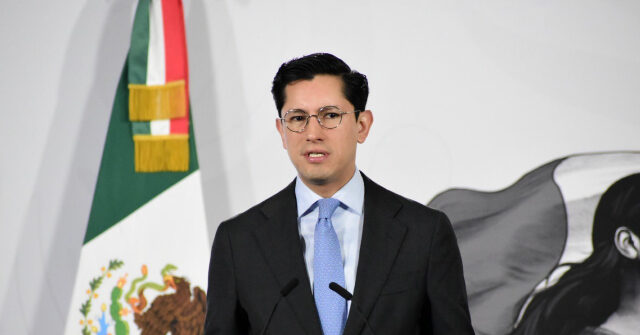 mexico’s-top-diplomat-announces-legal-actions-against-ice,-detention-centers-over-migrant-deaths