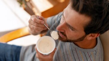 eating-common-dairy-food-every-day-may-slow-biological-aging,-study-suggests