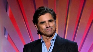 john-stamos-told-‘dancing-with-the-stars’-producers-to-never-ask-him-to-join-the-show-again