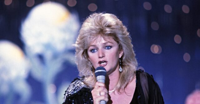 bonnie-tyler,-who-topped-the-charts-with-epic-‘total-eclipse-of-the-heart,’-has-died-at-75