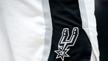 spurs-announcer-fired-after-alleged-affair-with-player’s-sister