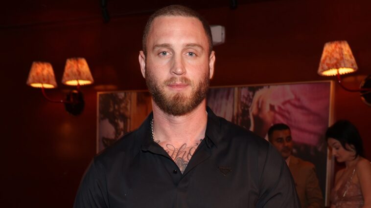 tom-hanks’-son-chet-hanks-shares-the-life-changing-decision-that-followed-rehab-and-addiction