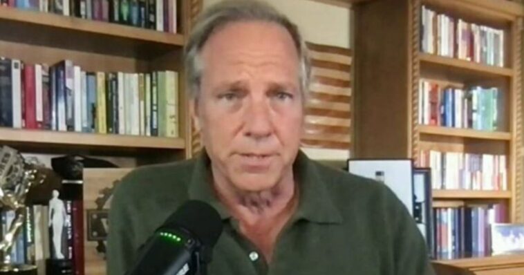 mike-rowe-sues-discovery-for-$2-million-in-‘deadliest-catch’-dispute