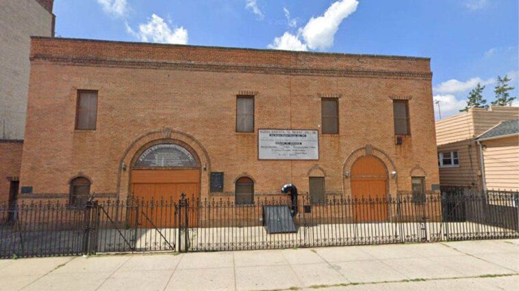queens-man-arrested-with-molotov-cocktails-after-alleged-arson-attacks-on-ozone-park-and-woodhaven-churches