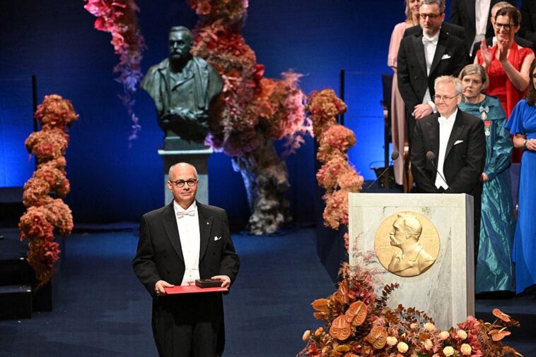 america-let-this-palestinian-refugee-in-—-now-he’s-taking-his-award-winning-science-to-china