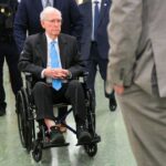video-emerges-showing-mitch-mcconnell-taken-to-hospital-after-cardiac-arrest-–-report