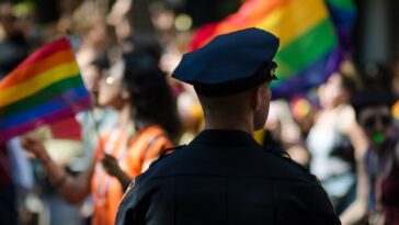video:-cop-who-promised-to-ticket-preacher’s-offensive-speech-at-‘pride’-event-did-same-thing-in-reported-2025-footage