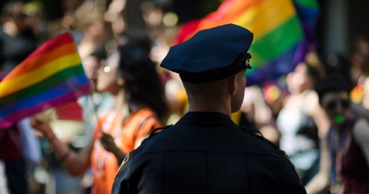 video:-cop-who-promised-to-ticket-preacher’s-offensive-speech-at-‘pride’-event-did-same-thing-in-reported-2025-footage