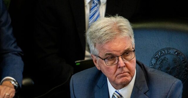 dan-patrick:-roberts,-barrett-shouldn’t-have-joined-dems-on-birthright-citizenship-‘because’-dems-would-never-join-with-gop