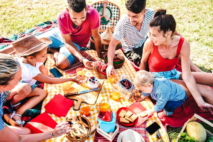 bigger-families-don’t-start-from-friends-with-benefits-–-try-friends-with-babies