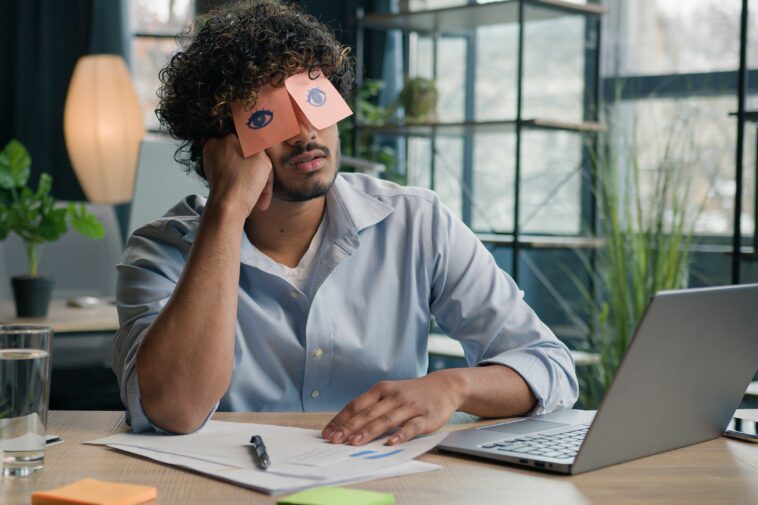 slacker-attack!-gen-z-masters-the-art-of-looking-busy-at-work