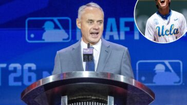 rob-manfred-mispronounces-no.-1-pick-roch-cholowsky’s-name-in-brutal-mlb-draft-moment