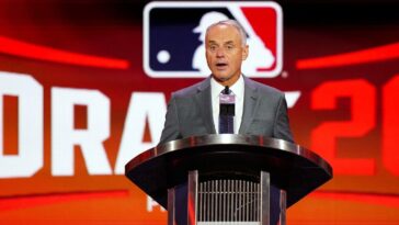 mlb-commissioner-rob-manfred-goofs-up-first-overall-draft-pick’s-name