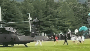 army-black-hawks-airlift-200+-stranded-campers-as-missouri-floods-trigger-more-350-rescues