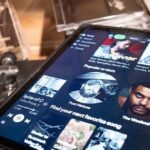 record-companies-demand-clear-warning-labels-for-ai-songs-on-streaming-platforms