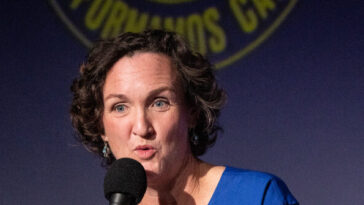 katie-porter-caught,-leaves-humiliating-yelp-reviews