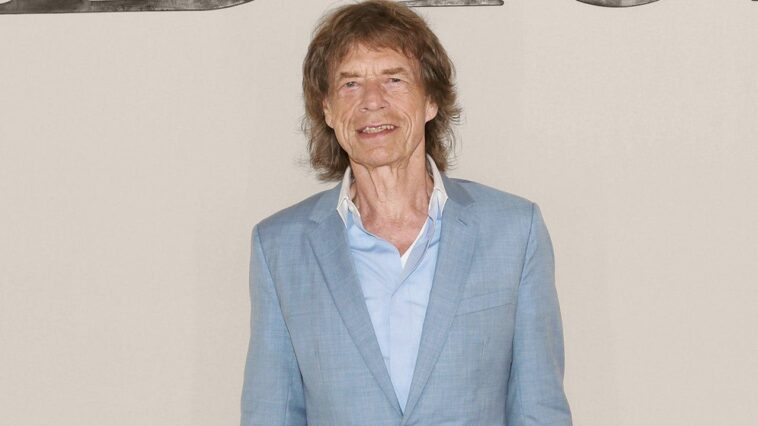 mick-jagger-doesn’t-want-to-‘lecture’-fans,-says-his-job-is-to-make-people-‘have-the-best-time’