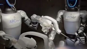 humanoid-robots-perform-successful-gallbladder-surgery-in-major-medical-breakthrough-(video)