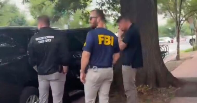 video:-fbi-and-violent-crimes-taskforce-spotted-outside-home-of-sen.-lindsey-graham