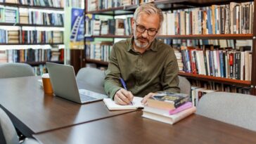 learning-another-language-may-keep-your-brain-younger,-study-suggests