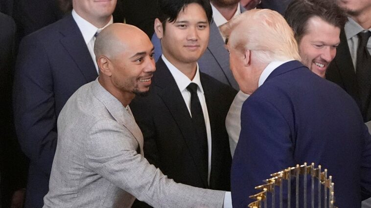 mookie-betts-becomes-latest-dodgers-player-to-skip-white-house-visit,-insists-it’s-‘not-political’
