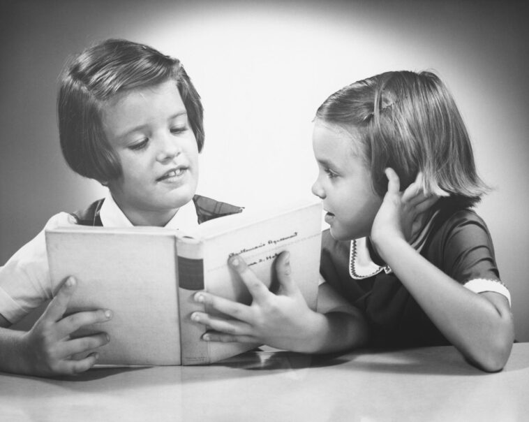 smartphones-didn’t-kill-reading;-the-schools-did