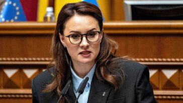 ukrainian-prime-minister-resigns-in-zelenskyy-shake-up
