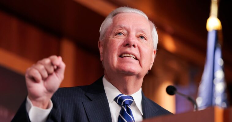 one-of-lindsey-graham’s-last-jokes-is-completely-haunting-–-thought-he-was-sick-but-not-that-he’d-die