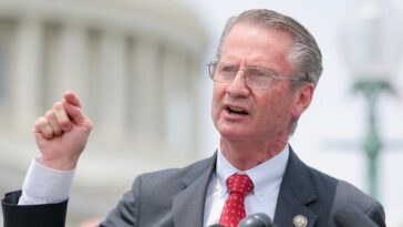 ‘it’s-a-cover-up-on-top-of-a-cover-up’:-rep.-burchett-blasts-mitch-mcconnell-situation-as-a-farce