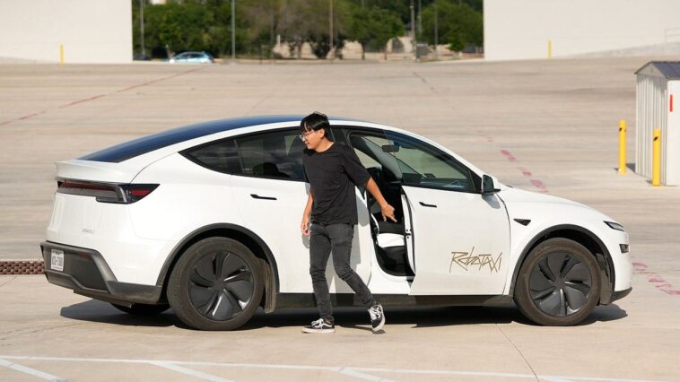 tesla-robotaxi-miami-launch-comes-with-limits