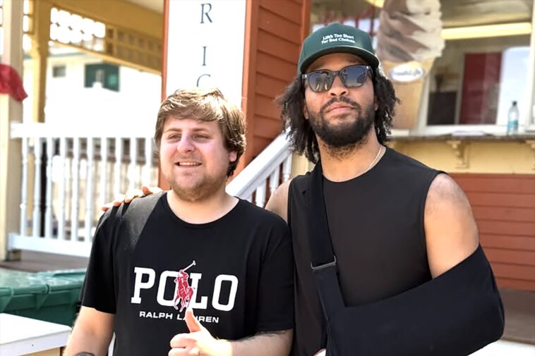jalen-brunson-wears-sling-in-first-public-sighting-since-surgery