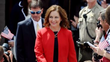trump-backs-lindsey-graham’s-sister-serving-as-‘interim-senator’:-‘would-be-a-fabulous-tribute’