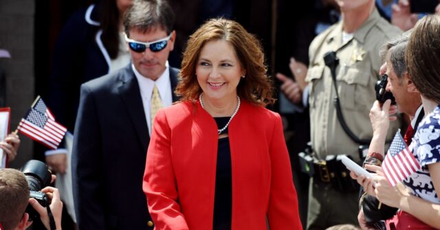 trump-backs-lindsey-graham’s-sister-serving-as-‘interim-senator’:-‘would-be-a-fabulous-tribute’