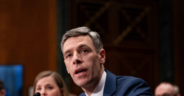 trump-administration-cracks-down-on-banks-lending-to-illegal-aliens