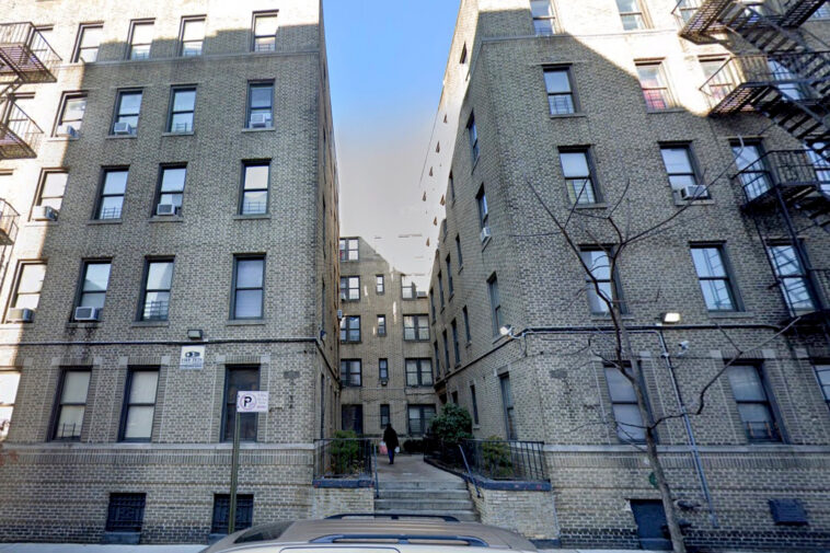 putrid-odor-leads-cops-to-‘highly-decomposed’-corpses-in-nyc-building,-one-body-under-couch