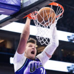 walker-kessler-ready-to-‘run-through-a-brick-wall’-for-lakers