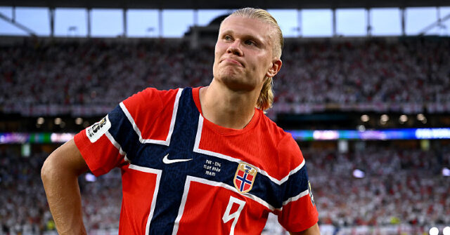 erling-haaland-brings-raccoon-home-to-norway-after-world-cup