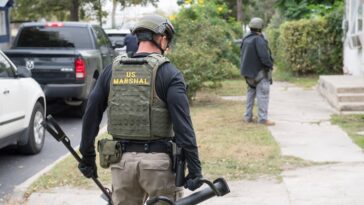 deputy-us-marshal-gunned-down-while-serving-arrest-warrant-in-louisiana