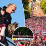 fighter-jets,-crowd-filled-streets:-norway-gets-hero’s-welcome-in-return-from-historic-world-cup