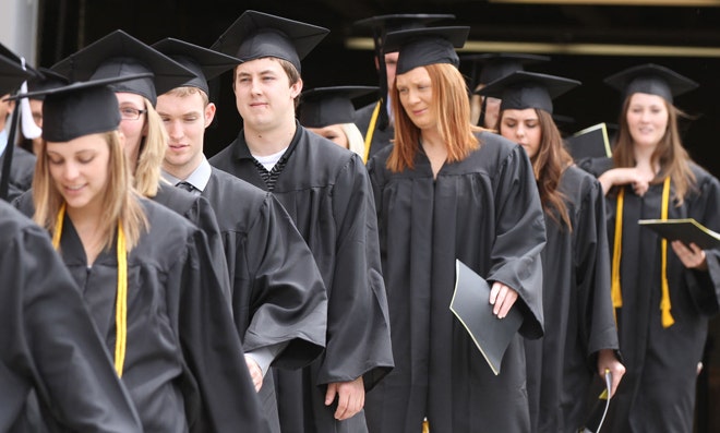 confidence-in-higher-education-slips-after-brief-recovery,-gallup-poll-finds