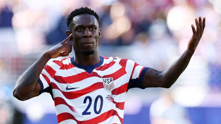 folarin-balogun-admits-that-red-card-reversal-affected-usa-world-cup-teammates:-‘a-lot-of-outside-noise’