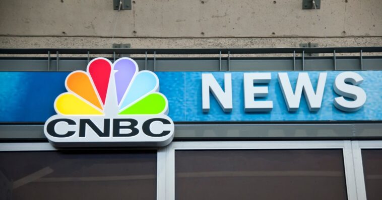 cnbc-gets-roasted-after-its-’10-worst-states-to-live-in’-list-consists-entirely-of-red-states