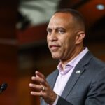 has-hakeem-jeffries-lost-dems?-party-leader-opposes-blocking-aid-to-israel,-but-insider-reports-say-massive-revolt-is-coming