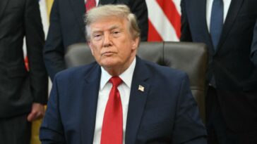 trump-follows-through-on-threat-with-new-round-of-iran-strikes,-warns-tehran-that-‘next-week-comes-the-power-plants,-next-week-comes-the-bridges’